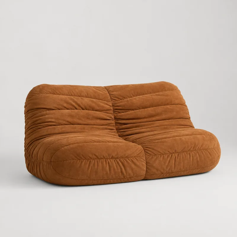 Niedrige Sofas und Sessel, geraffter Bezug